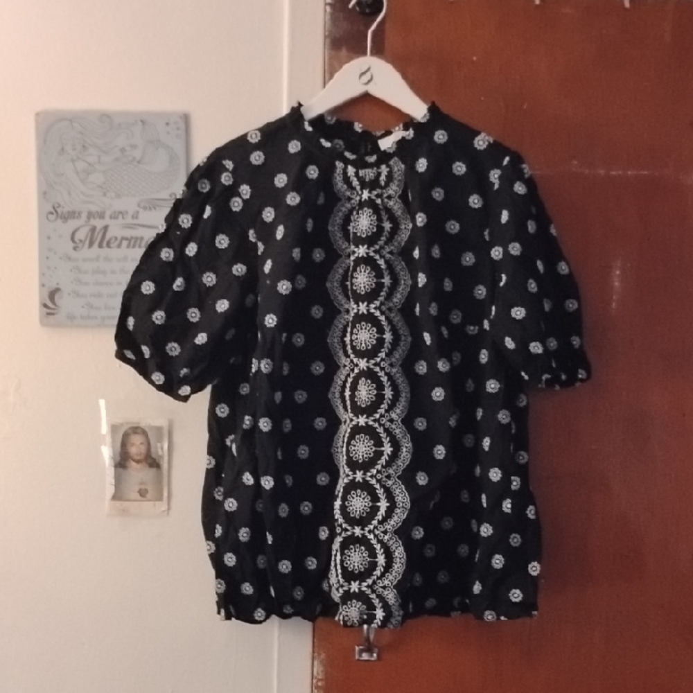 LOFT Black and White Floral Blouse